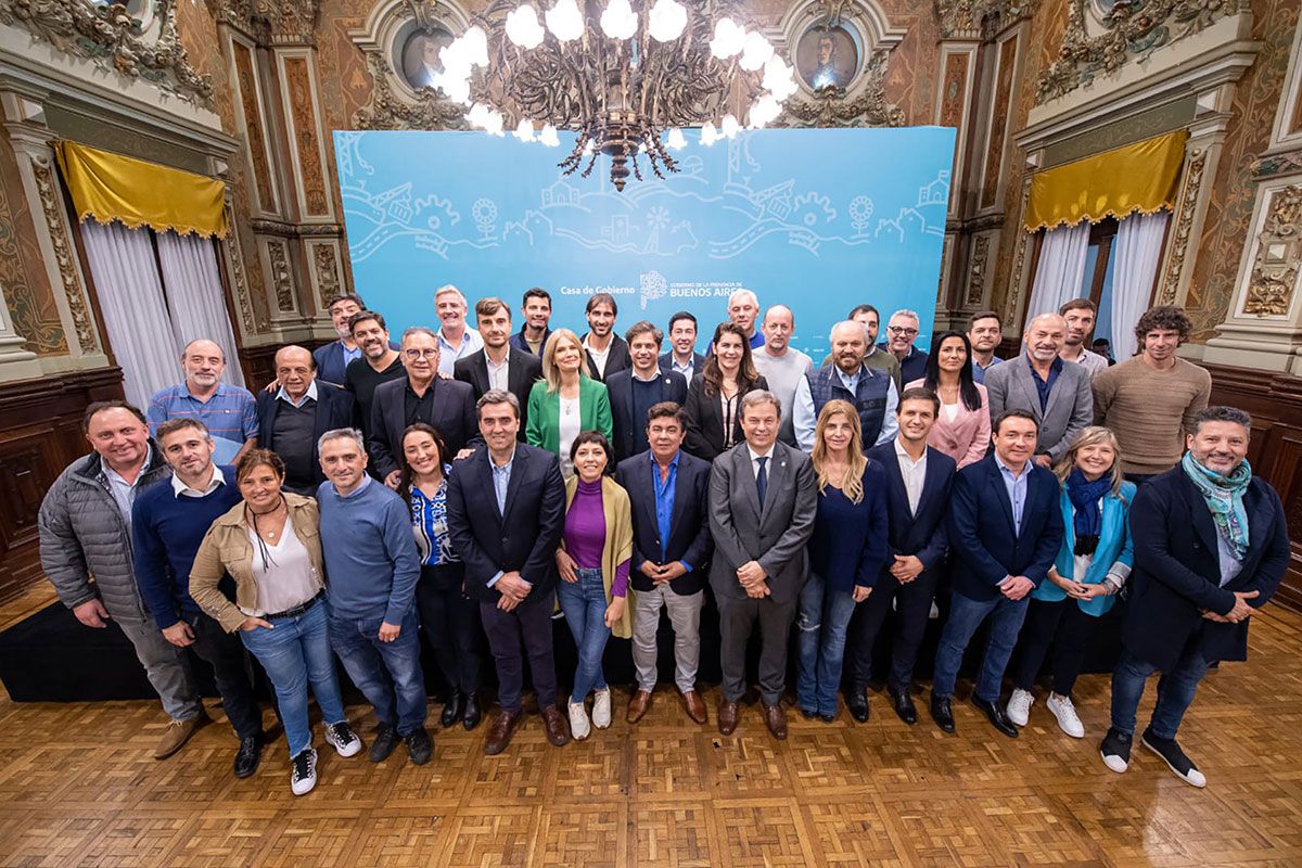 reunion-de-intendentes-peronistas-foto-Gobierno-PBA-1