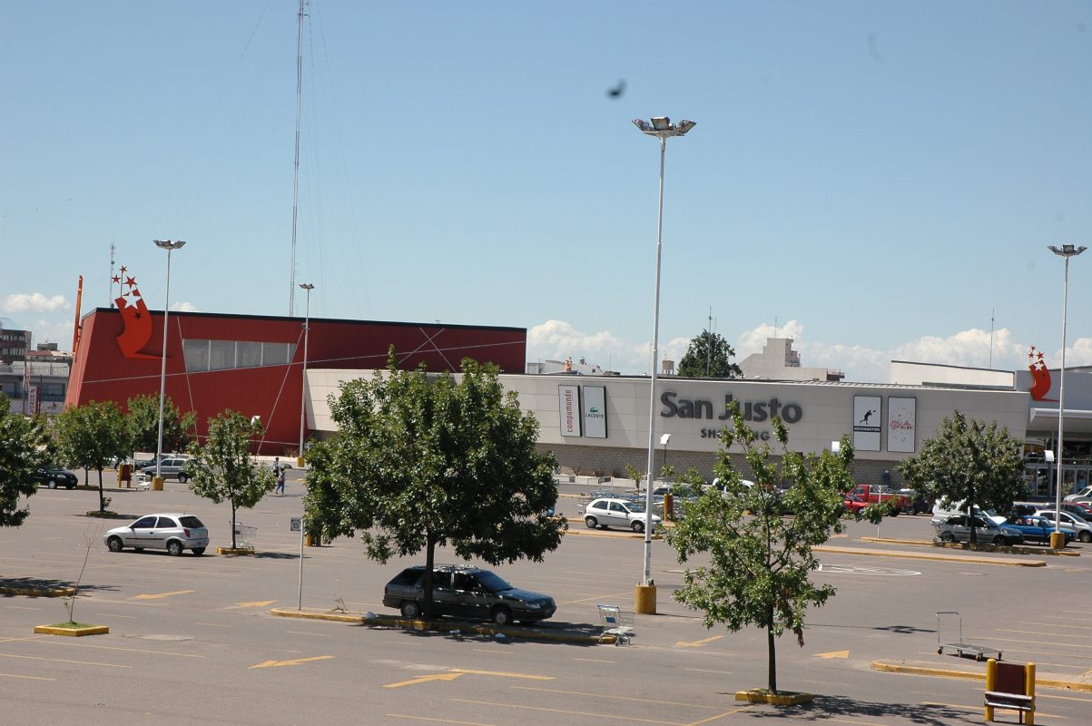2-Shopping-San-Justo-1203x800