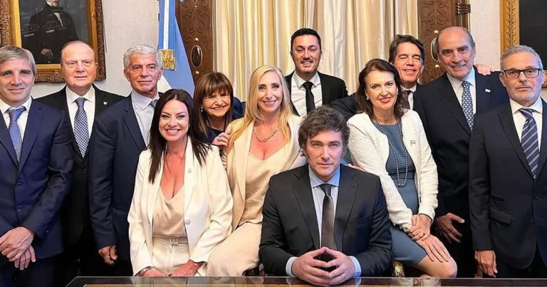 gabinete-mileijpg