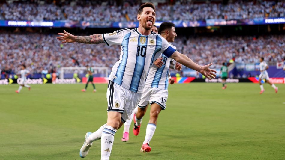 Tras-su-triplete-ante-Argelia-Messi-se-convirtio-en-el-maximo-goleador-historico-de-los-Mundiales