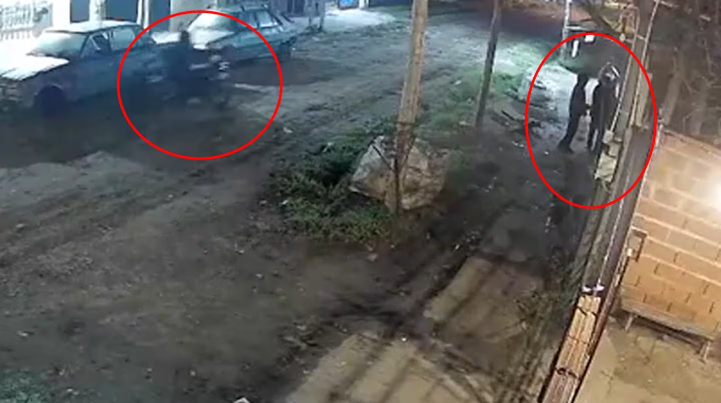 el-crimen-quedo-registrado-por-una-camara-de-seguridad-privada-foto-captura-tn-KGGUM4BCCNCH5GOBSKVVN